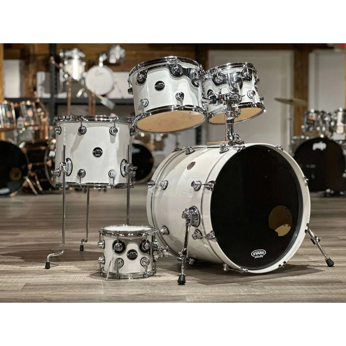 Used DW Performance Series 5pc Drum Set White Sparkle - Very Good