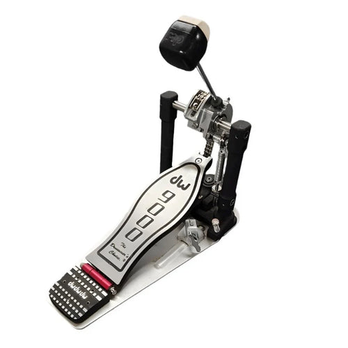 Used DW 9000 Single Bass Drum Pedal - Very Good